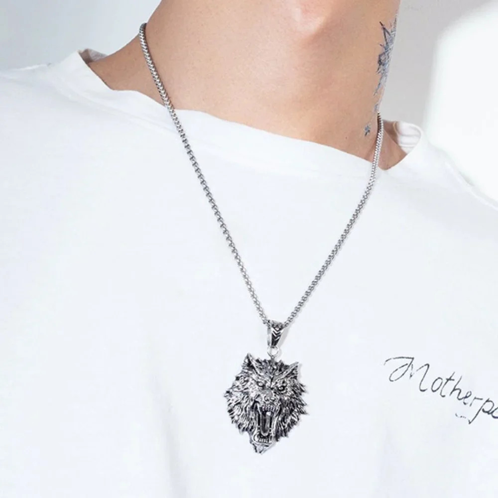 wolf head necklace - Picture 3 of 5